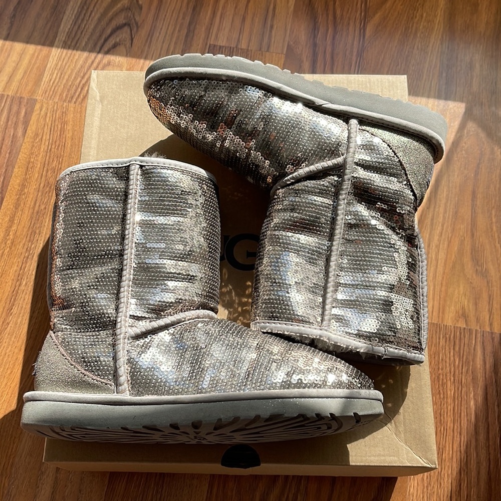 Sequenced Uggs - image 3